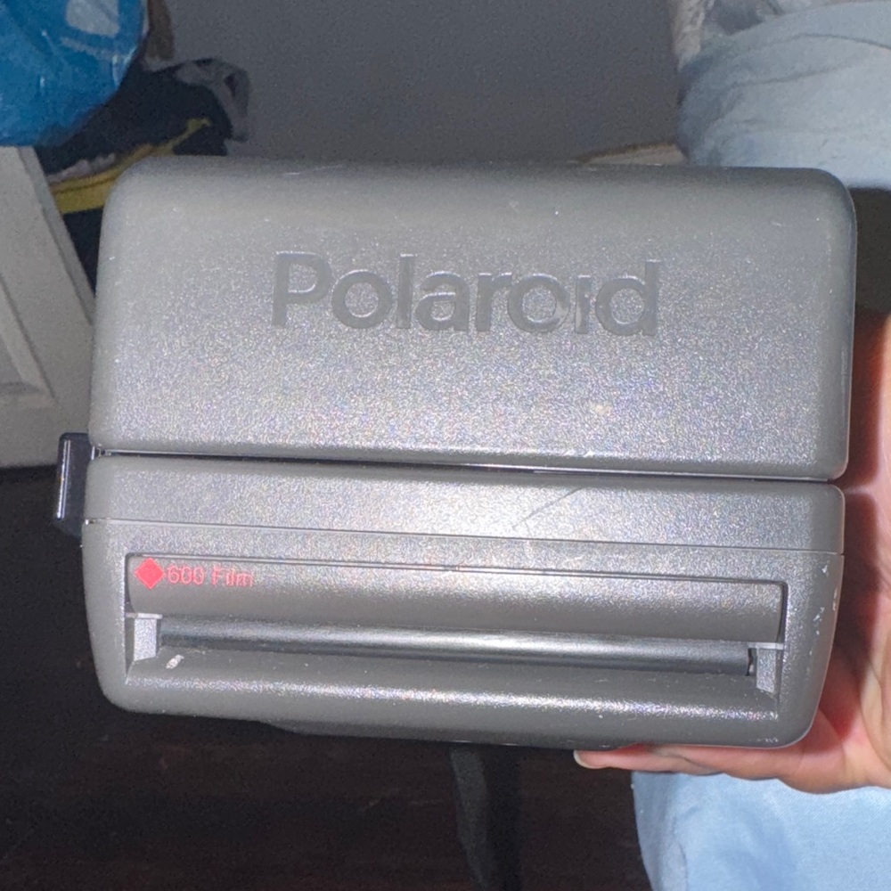 Polaroid 600 Series Camera in Metallic Gray